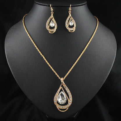 Elegantes Kristall-Schmuckset – Halskette & Ohrringe mit funkelnden Zirkonia-Steinen