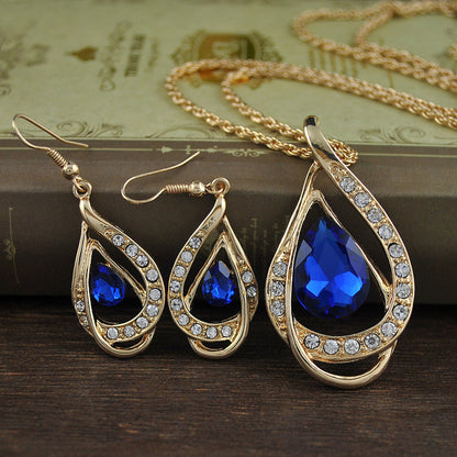 Elegantes Kristall-Schmuckset – Halskette & Ohrringe mit funkelnden Zirkonia-Steinen