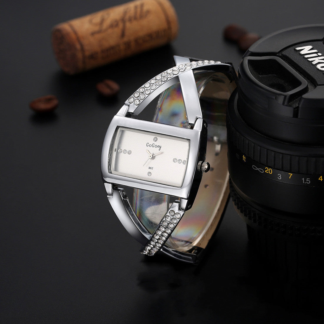 Personalisierte Herren Armbanduhr mit Kreuz-Armband und römischen Ziffern