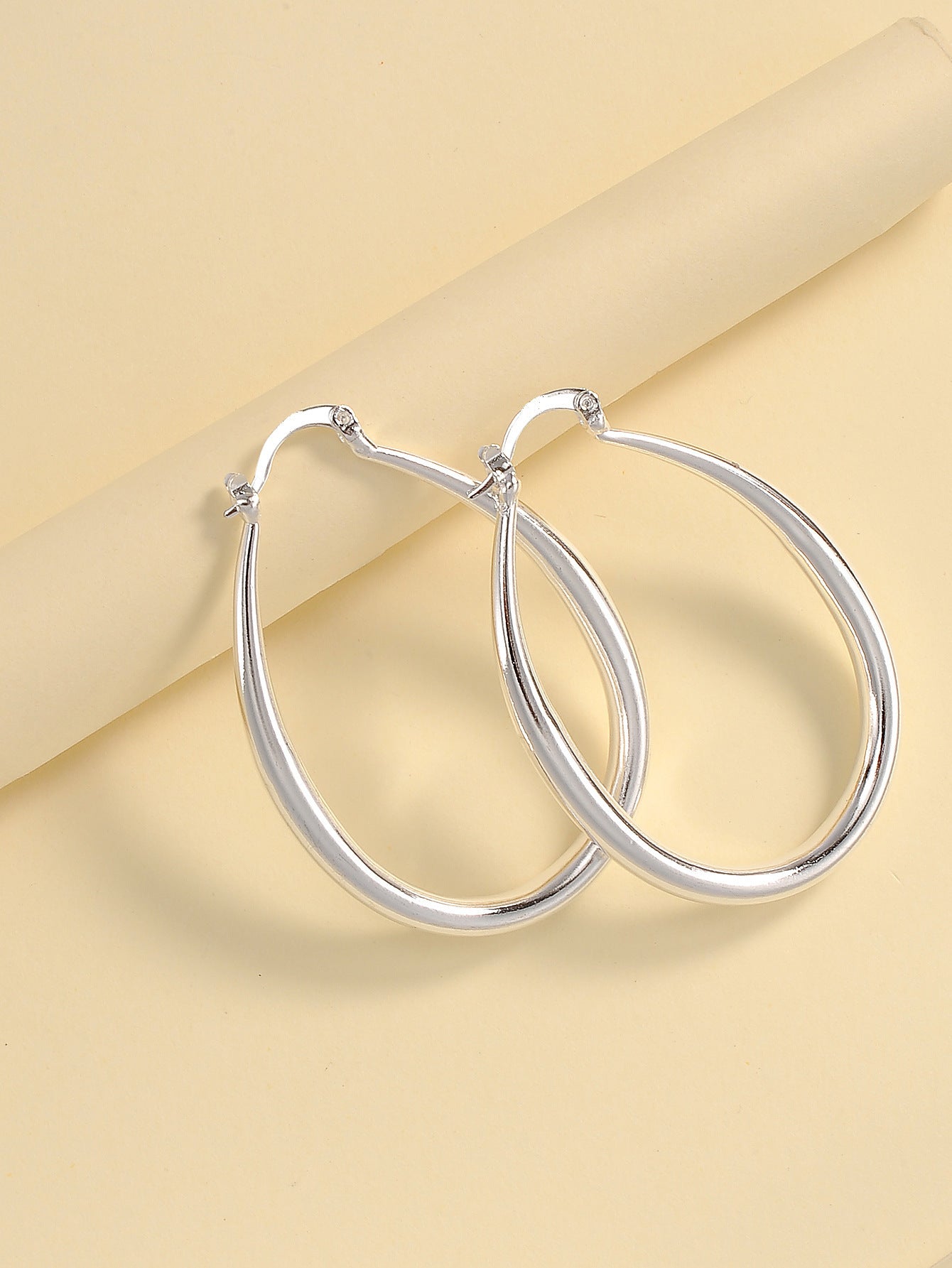 Geometrische Ovale Ohrringe – Moderne Damen Ohrringe